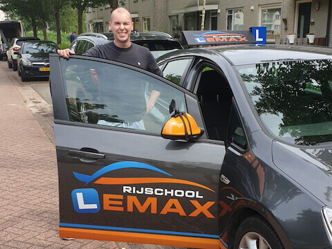 Geslaagd bij rijschool Lemax